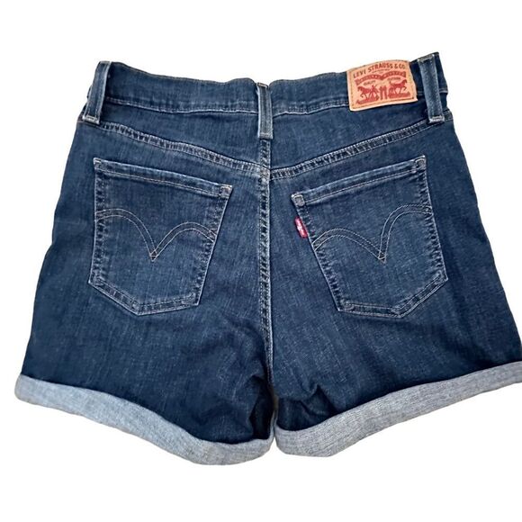 Levi’s ~ Women’s Mid Length Denim Shorts ~ size 28 ~ 5 pocket ~ rolled hem - Picture 2 of 9